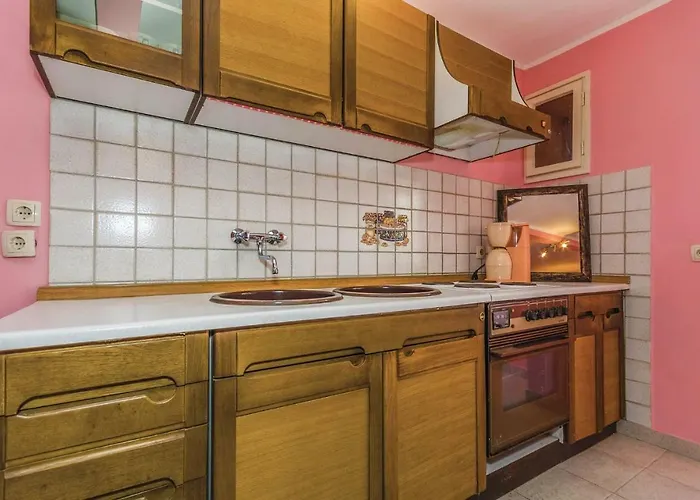 0-bedroom In Apartman Vrsar